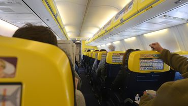 СМИ: более 30 пассажиров Ryanair пострадали из-за падения давления в салоне самолета