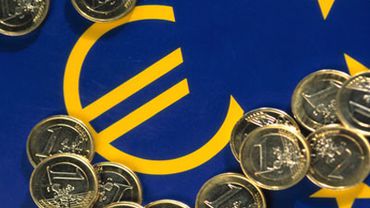 Эксперт: действия ЕС по спасению евро несвоевременны