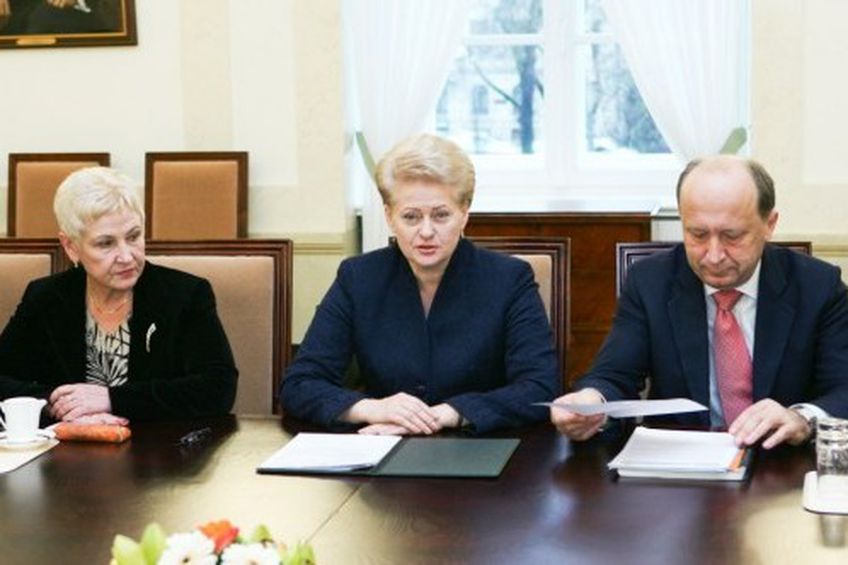 Премьер Литвы и спикер Сейма — против позиции президента и руководителя МВД
                                