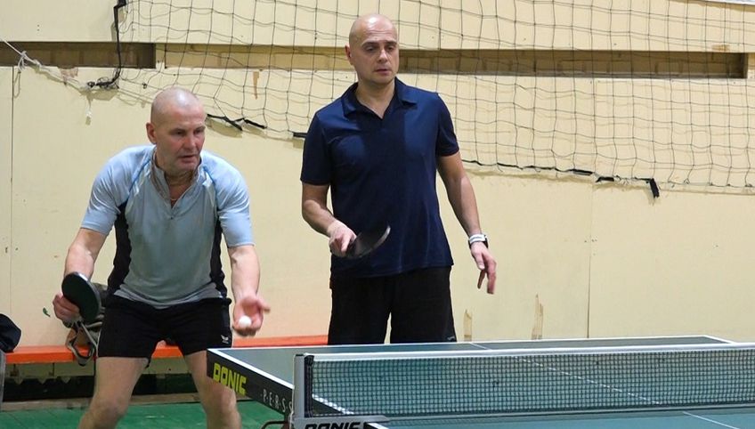 Висагинские ветераны спорта сразились в турнире по настольному теннису (видео)