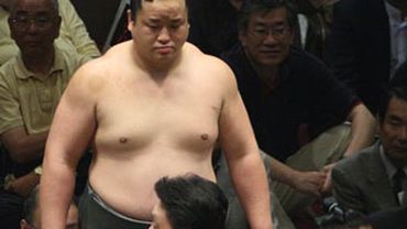 Японский сумоист попался на марихуане