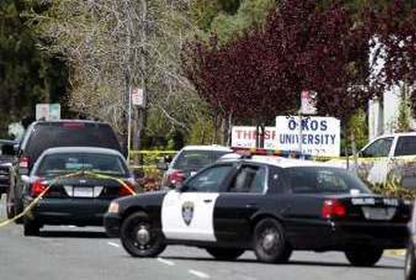 В результате стрельбы в колледже в Окленде погибли семь человек                                