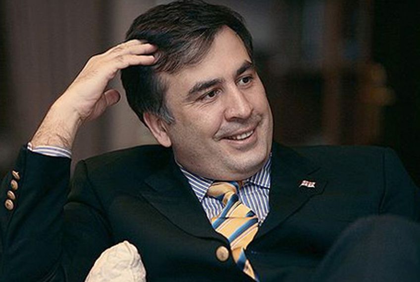 Оппозиция Грузии потребовала отставки Саакашвили
