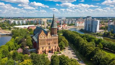 Вперед - за покупками, но не в Польшу: жители Литвы открывают новое направление