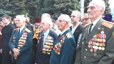 Ветераны в Литве могут легально надеть ордена 


