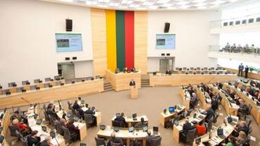 Сейм Литвы утверждает парламентские комитеты