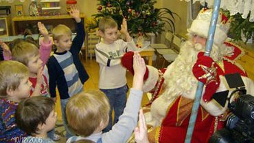Визит Деда Мороза в Латвию закончился штрафом                                