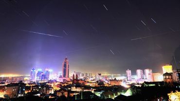  В Китае прошел сильный метеоритный дождь, падали метеориты по 12,5 кг                                