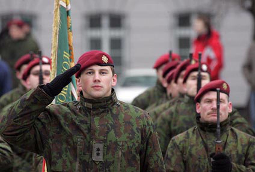 В Вильнюсе начальников штабов Сухопутных сил Литвы и Латвии научат правильно воевать                                