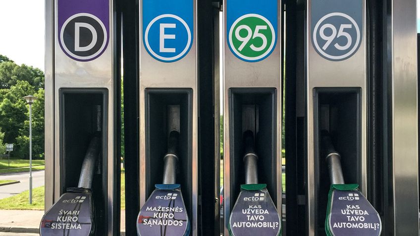 Парламентарий обратился в Службу конкуренции по поводу значительного роста цен на топливо