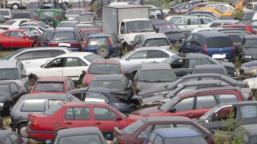 За год рынок подержанных автомобилей сократился в Литве на 3,2 проц.