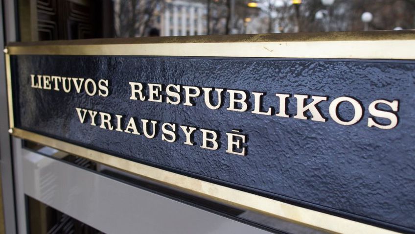 В Литве правительству не доверяют более половины жителей