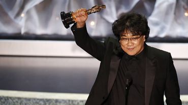 Los Andžele išdalinti prestižiniai „Oskarų“ apdovanojimai, geriausiu metų filmu pripažintas „Parazitas“