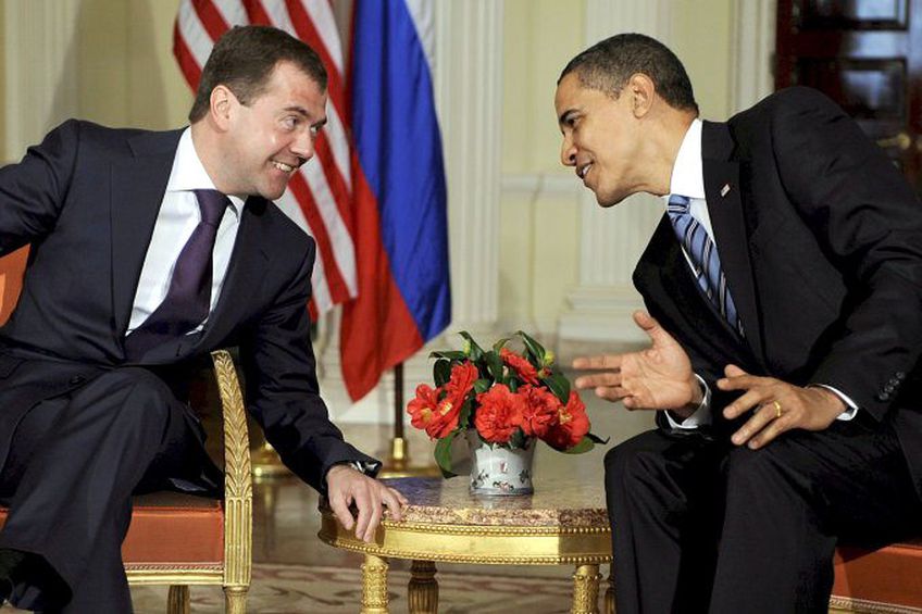 Новый договор по СНВ — выигрывают и Обама, и Медведев