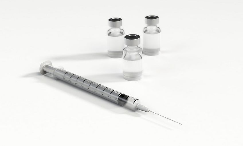НЦОЗ: в октябре в Литве можно будет сделать прививку от нового штамма COVID-19