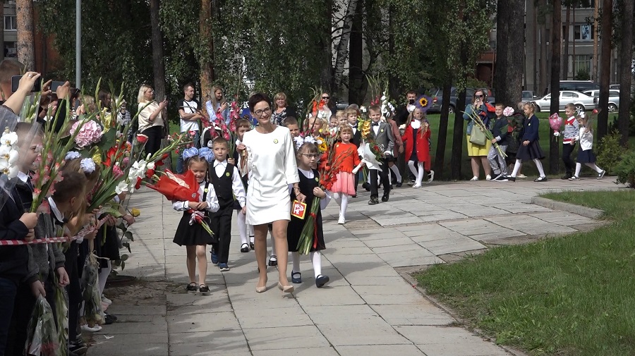Снова школьный звонок позовет на урок! | NEWS.TTS.LT