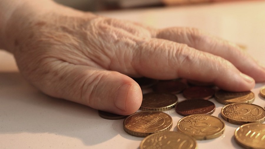 Дипломы и тяжелая работа не помогли - сейчас спасают Польша, Беларусь и уцененные товары - Литва и страны Балтии