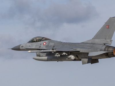Дания направит в Литву дополнительный контингент ВВС с 4 истребителями - Минобороны Литвы - Литва и страны Балтии