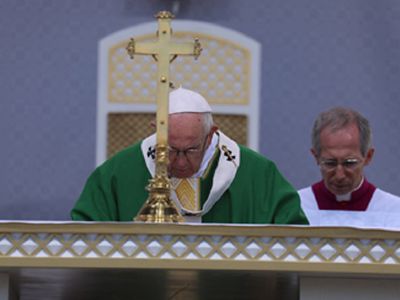 Мы не являемся божьими функционерами, ксендзам и монахам подчеркнул Папа Римский Франциск - Литва и страны Балтии