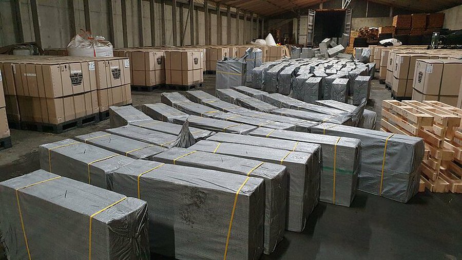 Невероятная реальность: жителям Литвы массово продавали просроченные продукты - Происшествия и криминал