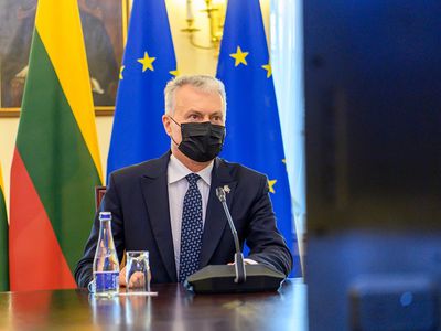 Г. Науседа отправляется в Португалию на встречу ЕС в верхах - В Мире