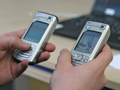 Nuo liepos iš ES šalių skambinsime ir SMS žinutes siųsime pigiau - Lietuva ir Baltijos šalys