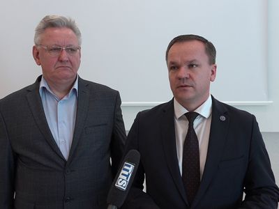 Мэр и директор администрации – о планируемых мерах в связи с объявлением национального карантина (видео) - В Висагинасе