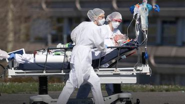 В Испании за сутки свыше 800 человек умерли из-за коронавируса
