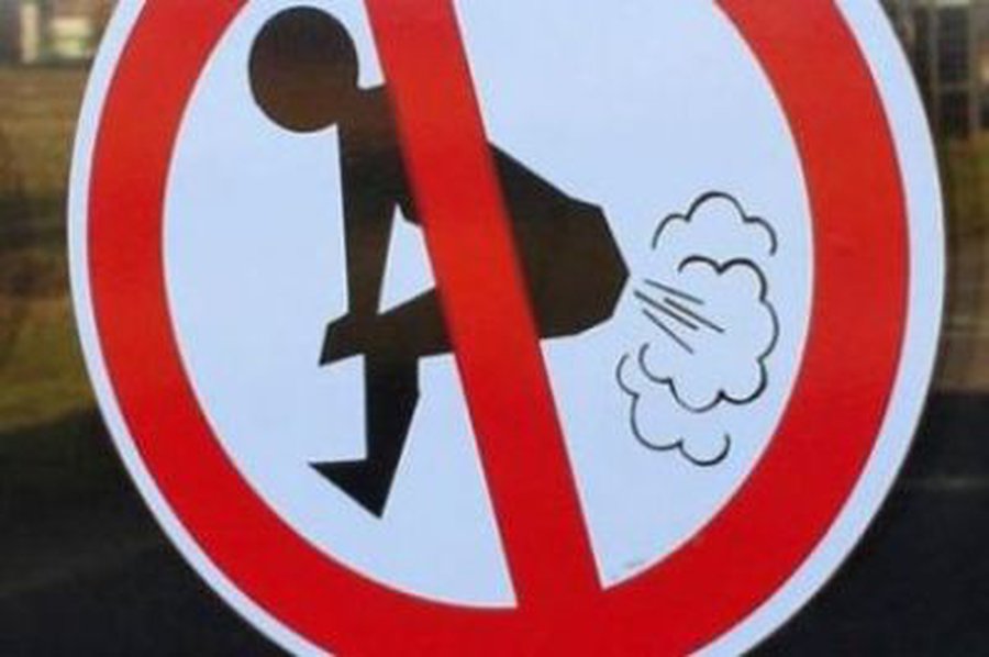 Malavio valdžia spręs, ar drausti viešumoje gadinti orą - Pasaulyje