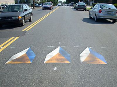 С превышением скорости будут бороться трехмерными рисунками - Хобби, отдых и развлечения