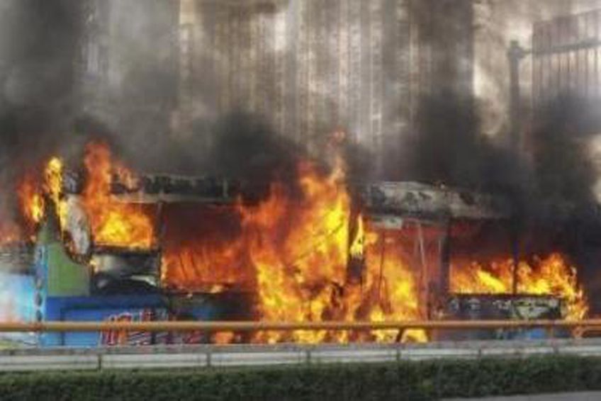 По дороге в Висагинас сгорел маршрутный автобус
                                                                                                     