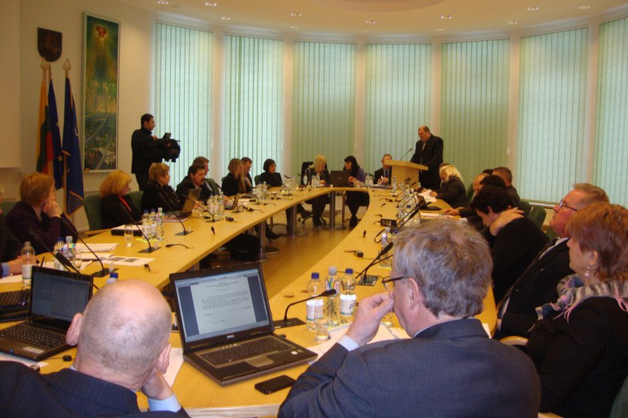 «Все украдено до нас!»
                                                                                                                               - В Висагинасе