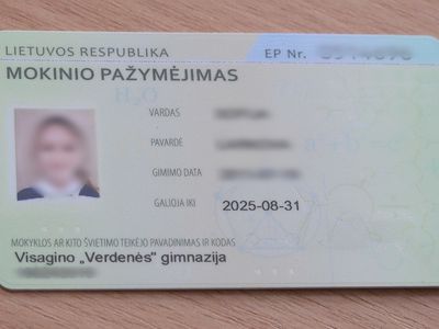 Скоро висагинские школьники получат электронные ученические удостоверения с функцией оплаты (видео) - В Висагинасе