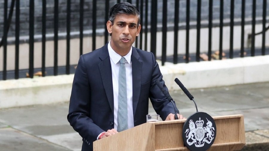 Премьер-министр Великобритании  принес публичные извинения из-за скандала с зараженной кровью - В Мире