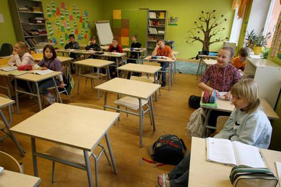 Школьная реформа в Литве может «стереть» нацменьшинства - Культурные и спортивные мероприятия