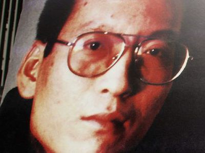 Лауреат Нобелевской премии мира узнал о своем награждении в тюрьме  - В Мире