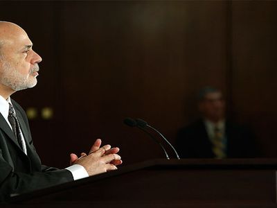 Бернанке прочит экономике США значительный подъем в 2014 году - В Мире