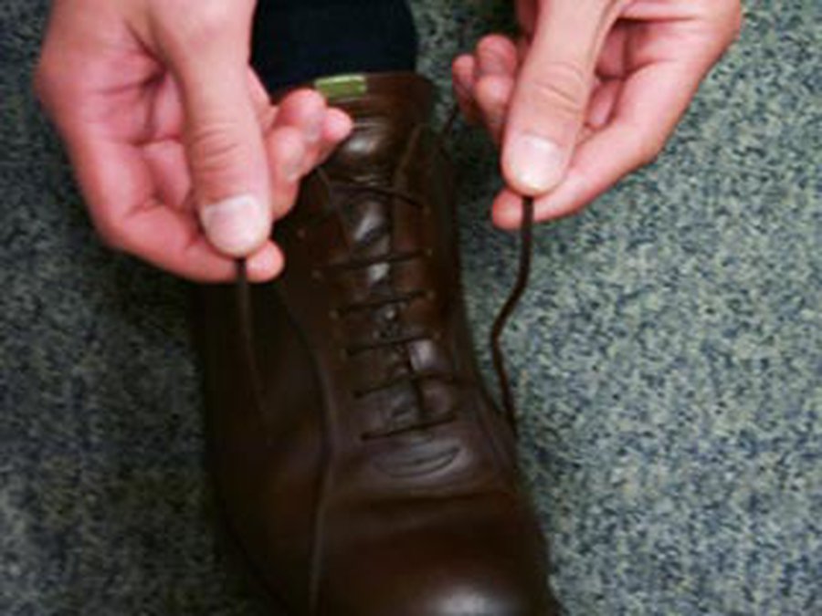 Грабителей магазина заставляли снимать обувь - Хобби, отдых и развлечения