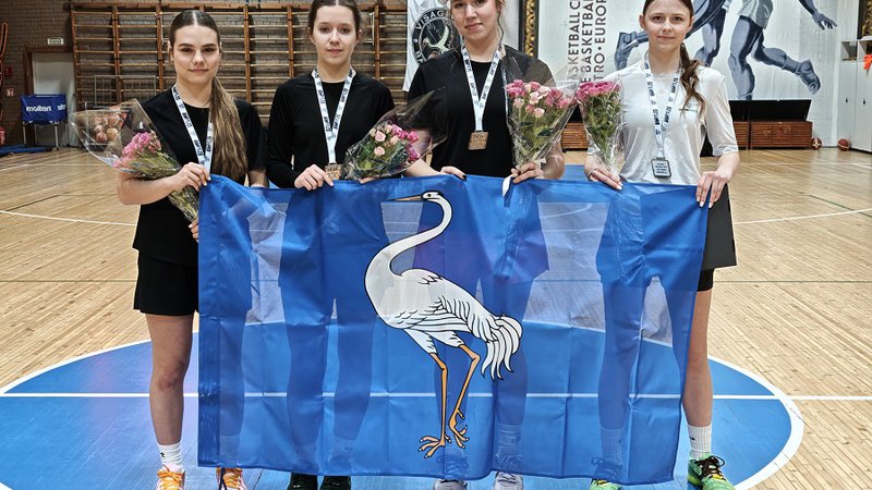 Баскетболистки Висагинской школы баскетбола завоевали историческую бронзу чемпионата Литвы - Висагинас и висагинцы