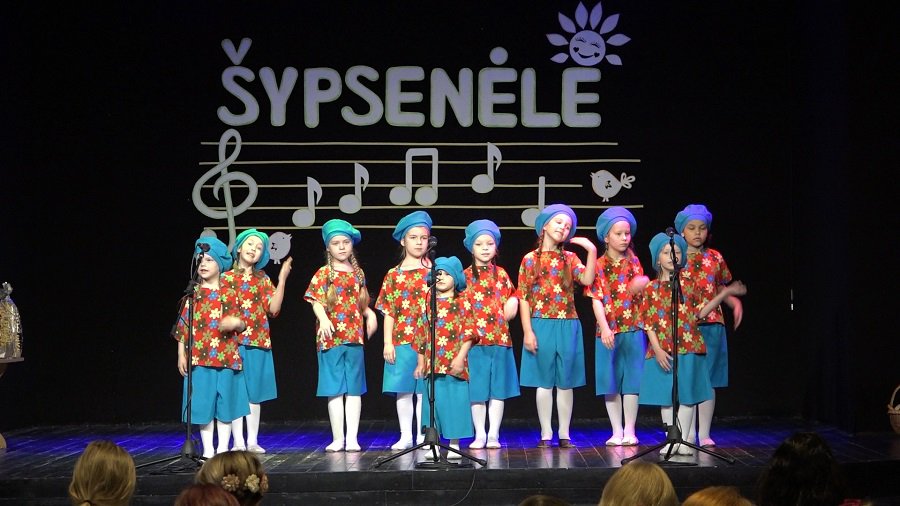 Сияние детских улыбок на фестивале „Šypsenėlė‟ (видео) - В Висагинасе