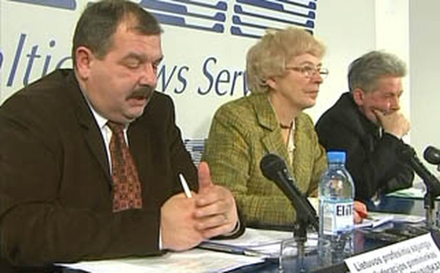 Суд над лидерами литовских профсоюзов  - Литва и страны Балтии