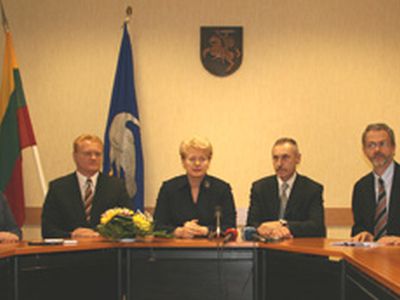 Президент: «Три, максимум, четыре  года терпения - и здесь начнется гигантский проект строительства новой АЭС. Главное – выждать...»

 - В Висагинасе