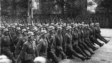 Президент Польши о Второй Мировой войне: 72 года назад Польша встала на защиту своей независимости

                                