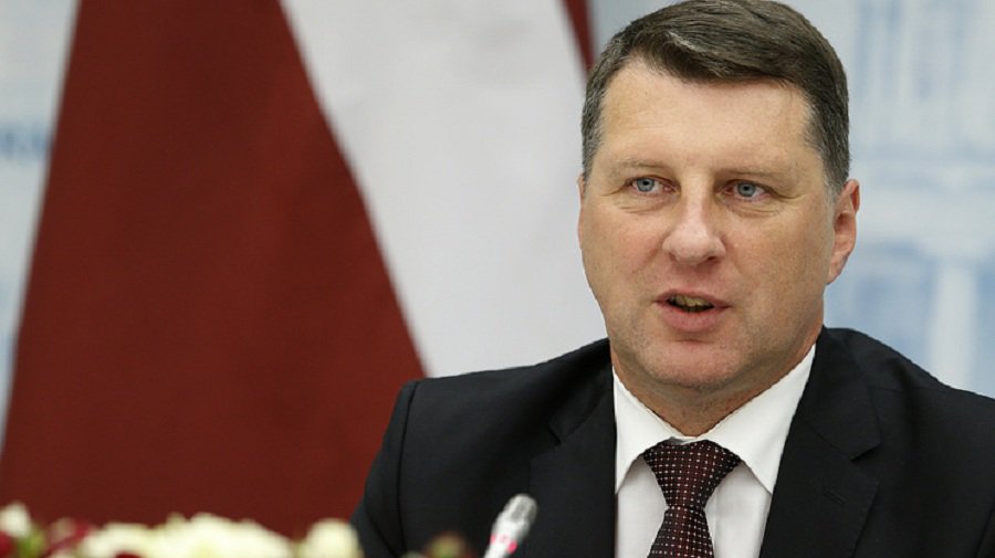 Президент Латвии утвердил реформу по переводу русских школ на латышский язык - Литва и страны Балтии