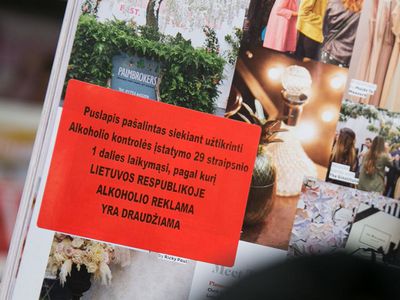 Изъятие рекламы алкоголя из зарубежных журналов Д.Грибаускайте называет позором - Литва и страны Балтии