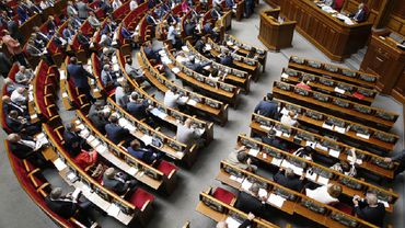 Верховная рада не смогла приступить к рассмотрению законопроектов по Донбассу