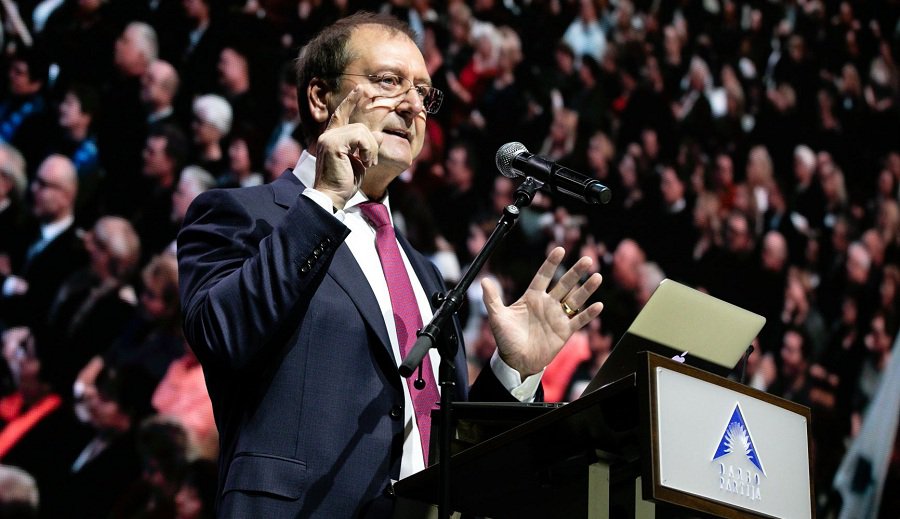 В. Успасских: Дорогие, пришло время выбирать нашу смелую, амбициозную программу и достойную, не бедную для вас жизнь - Выборы в Сейм 2020