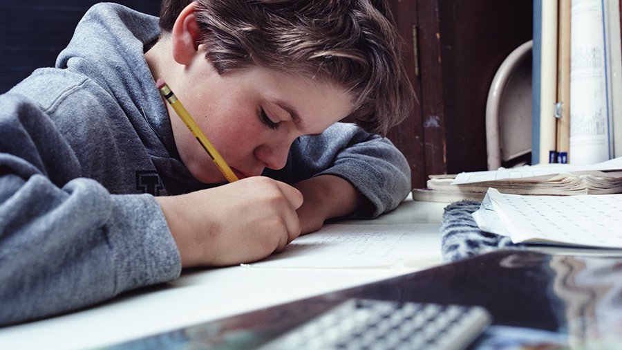 Informuojame, kad jau priimami prašymai dėl nemokamo mokinių maitinimo ir paramos mokinio reikmenims įsigyti - Visagine