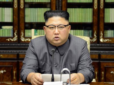 Ким Чен Ын: сумасшедшего старика укротим огнём - В Мире