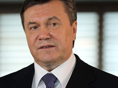 Виктор Янукович с сыновьями обратились в Европейский суд по поводу заморозки своих активов - В Мире